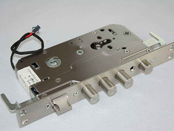 自流井24小时上门开锁公司